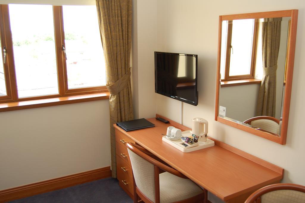 Leitrim Marina Hotel Carrick on Shannon Eksteriør billede
